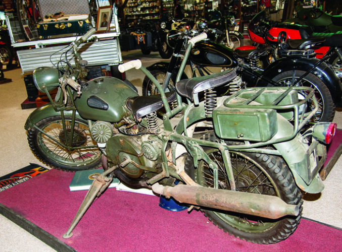 military-moto-guzzi-alce